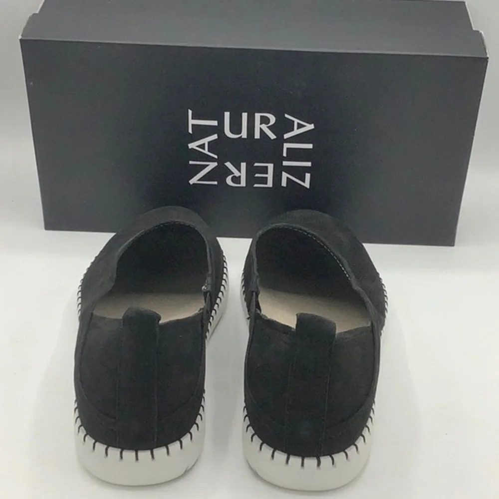 NATURALIZER Black Devan Leather Slip-On Sneakers